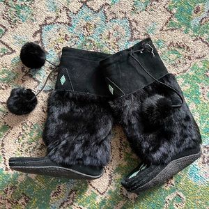 Manitobah mukluk boots